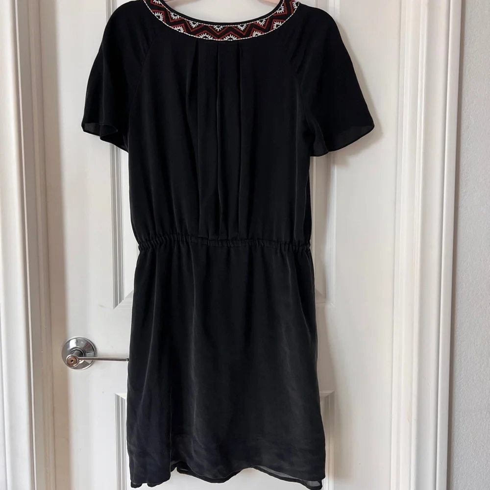 Tory Burch Black Bristol 100% Silk Short‎ Sleeves Embroidered Mini Dress size 4